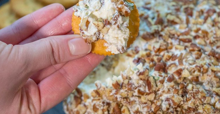 PINEAPPLE CHEESE BALL