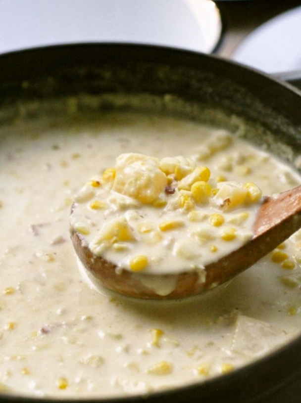 CRAB AND CORN CHOWDER