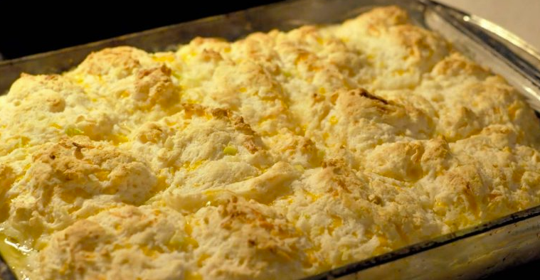 CHICKEN BISCUIT CASSEROLE