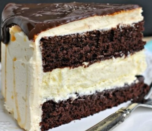 WEIGHT WATCHERS Salted Caramel Chocolate Cheesecake Cake