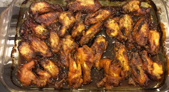 CARAMELIZED CHICKEN WINGS / LEGS