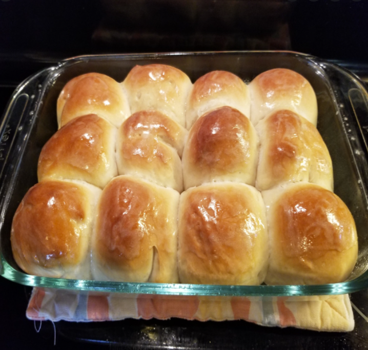 EASY BIG FAT YEAST ROLLS