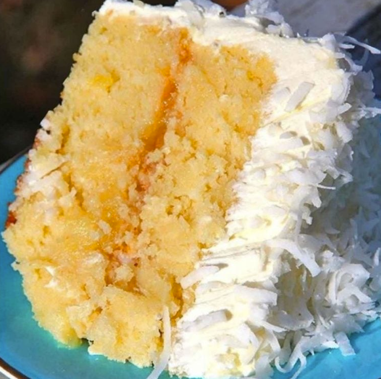 Nanny’s Cake Coconut Pineapple !!!