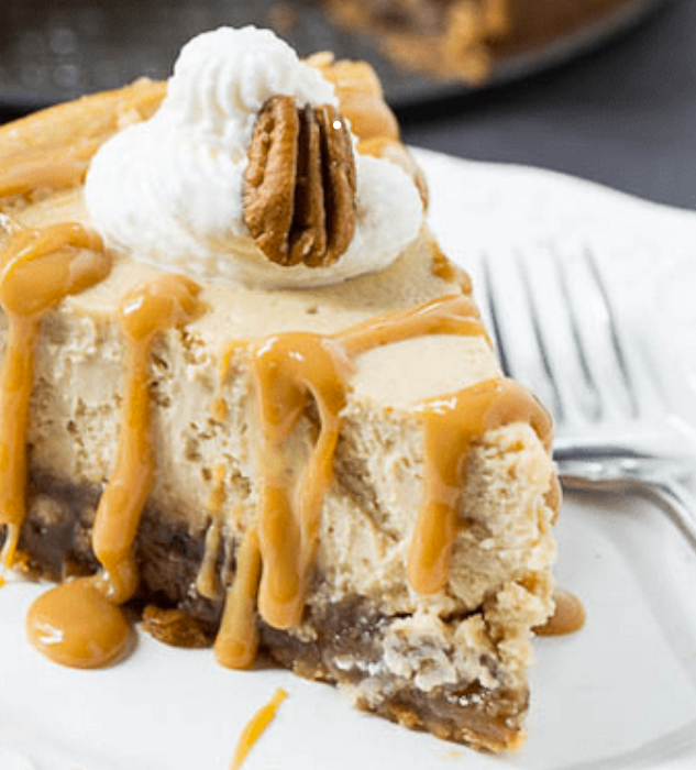 Pecan Pie Caramel Cheesecake !