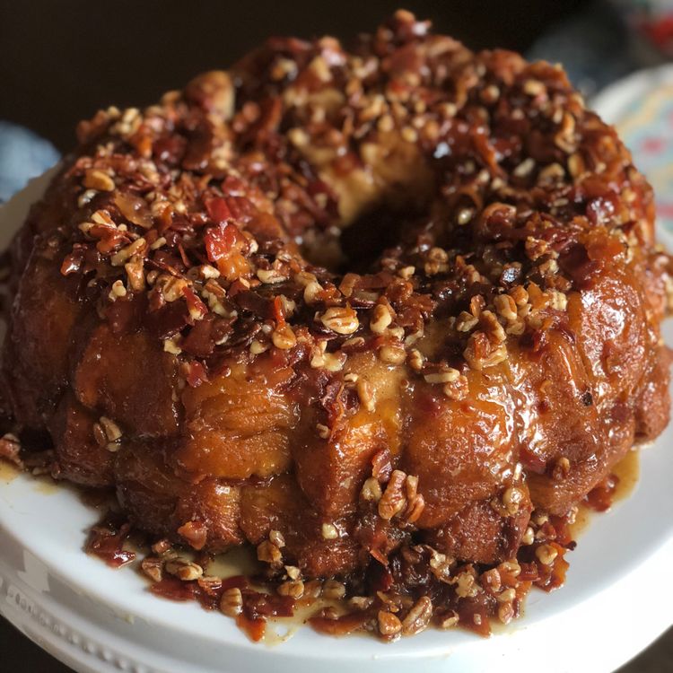 Salted Caramel Bacon Monkey Bread – Sweet & Savory Brunch Delight !!